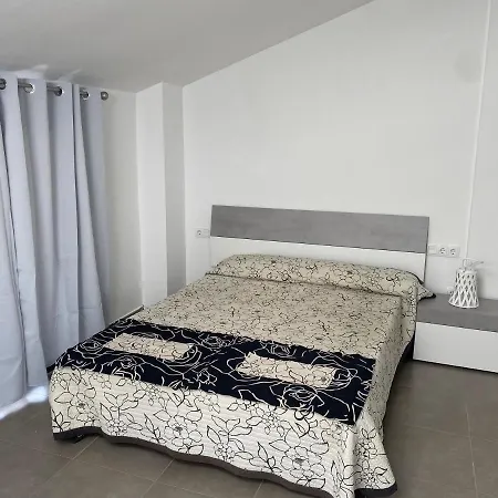 Ample House With Views In Front Of Baells Reservoir * Sant Jordi de Cercs